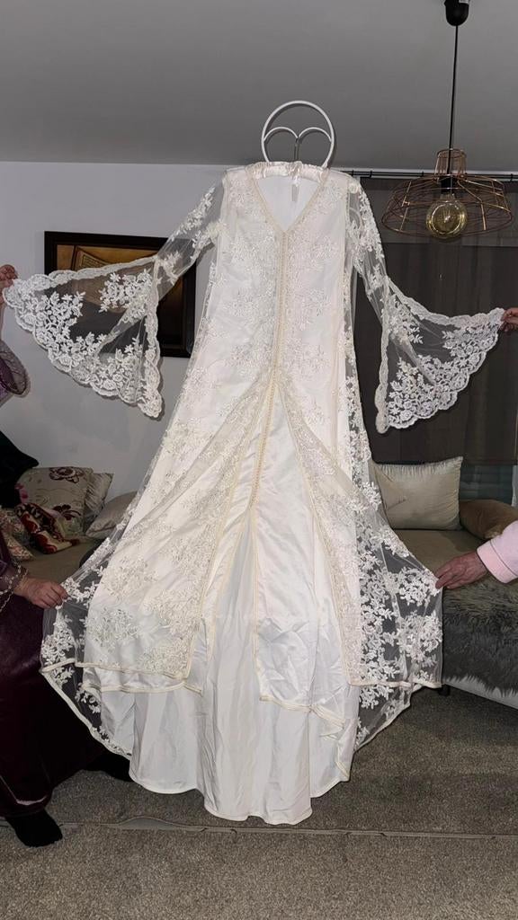 Takchita / Labssa marocaine, Enlèvement ou Envoi