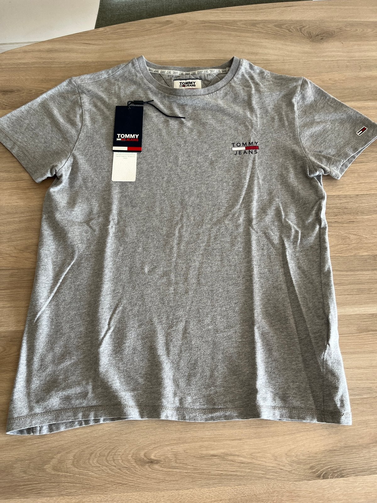 Grijze Tshirt Tommy Jeans XS, Ophalen of Verzenden, Zo goed als nieuw, Maat 46 (S) of kleiner, Grijs