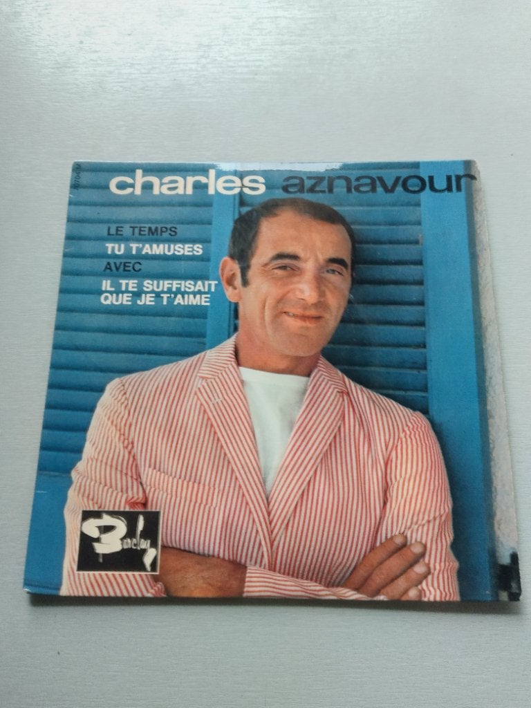 EP 45t Aznavour Le temps, CD & DVD, Vinyles Singles, Enlèvement ou Envoi, Utilisé, 7 pouces, EP