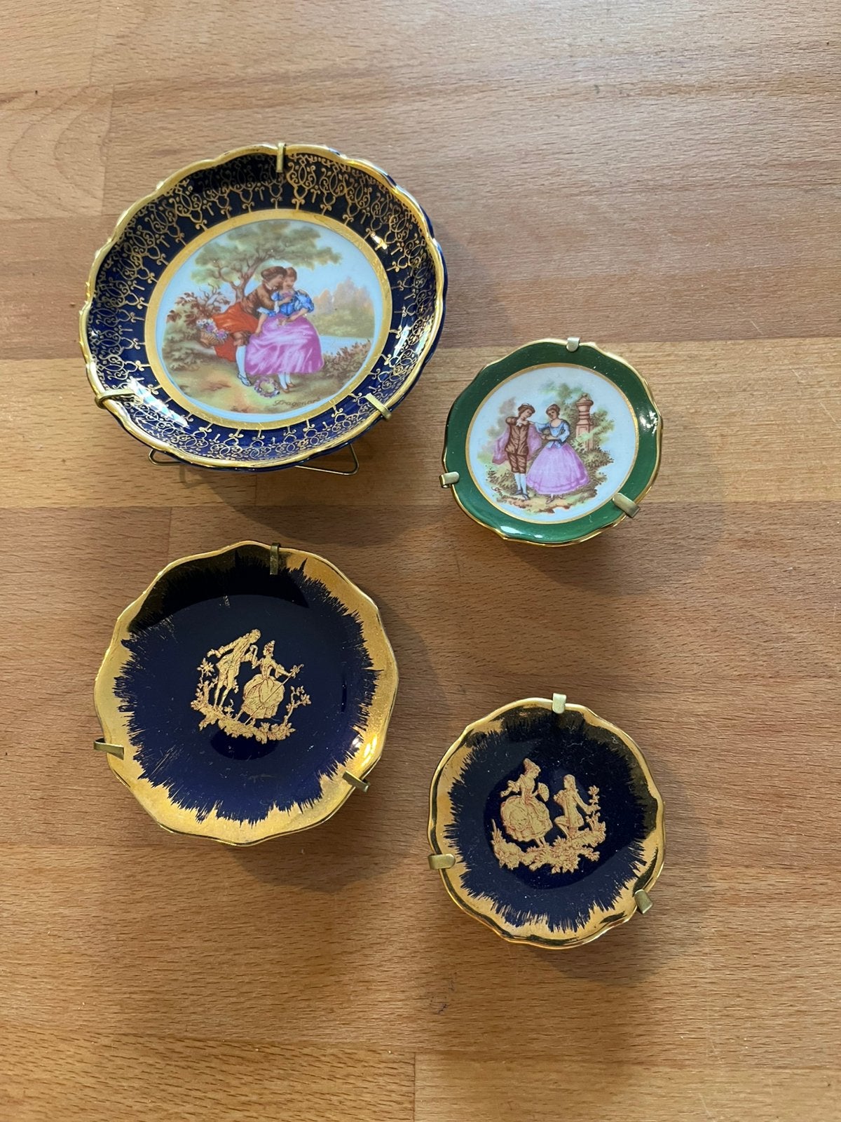 4 Vintage miniatuur porseleinen bordjes Limoges France,, Antiek en Kunst, Ophalen of Verzenden