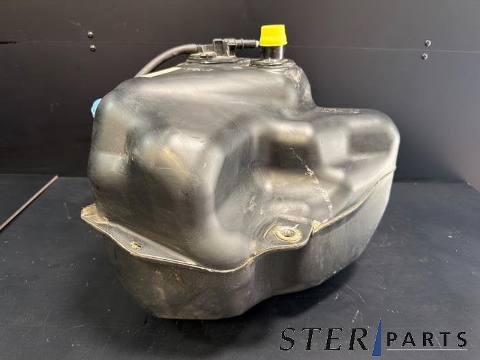 Réservoir Adblue d'un Mercedes Sprinter, 3 mois de garantie, Utilisé, -, -