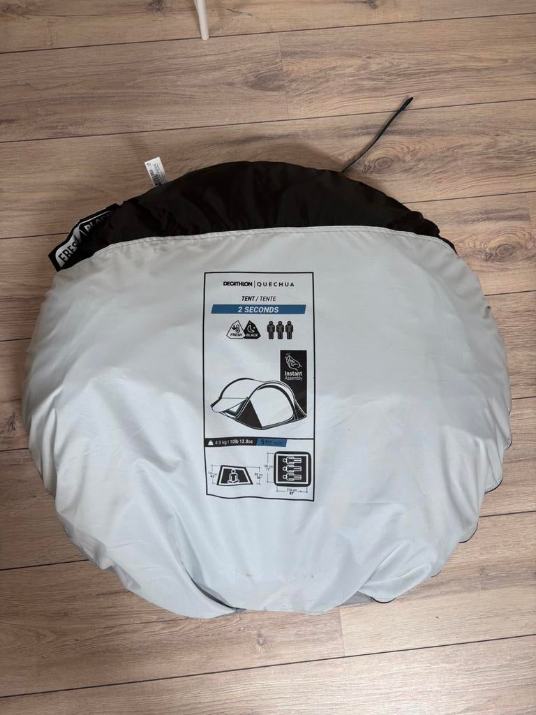 QUECHUA Kampeertent voor 3 personen 2 Seconds Fresh & Black, Caravans en Kamperen, Tenten, Ophalen, Zo goed als nieuw