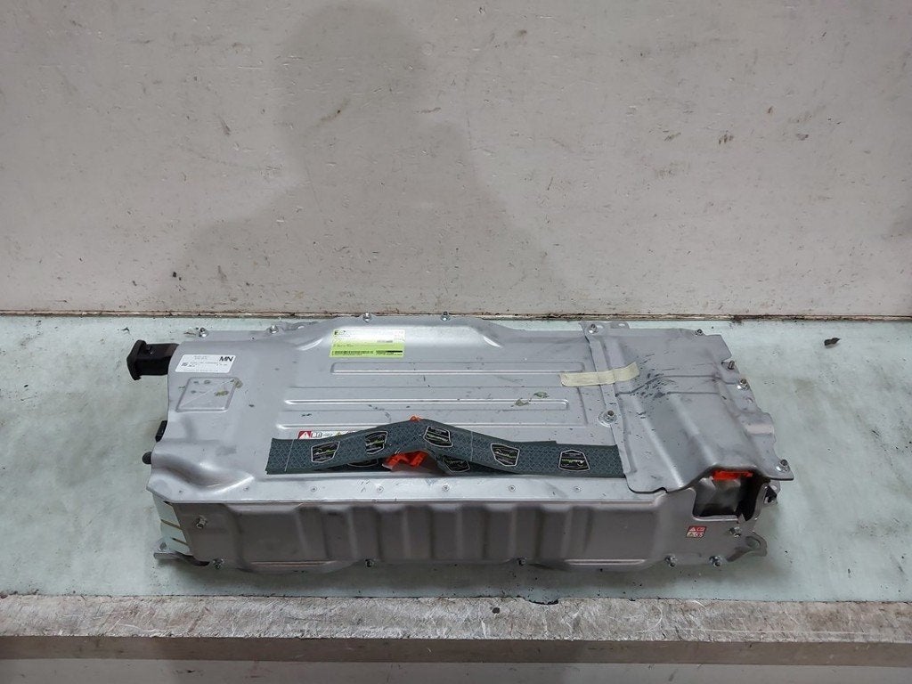 ACCU HV Toyota Yaris IV (P21 / PA1 / PH1) (01-2020/-), Gebruikt, Kundenbetreuung@toyota.de, Toyota, Toyota-Allee 2
50858  Köln, DE