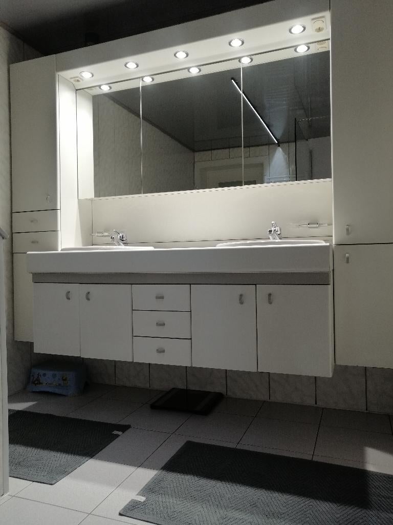 meuble de salle de bain Sanijura, 200 cm ou plus, Utilisé, Autres types, 50 à 75 cm