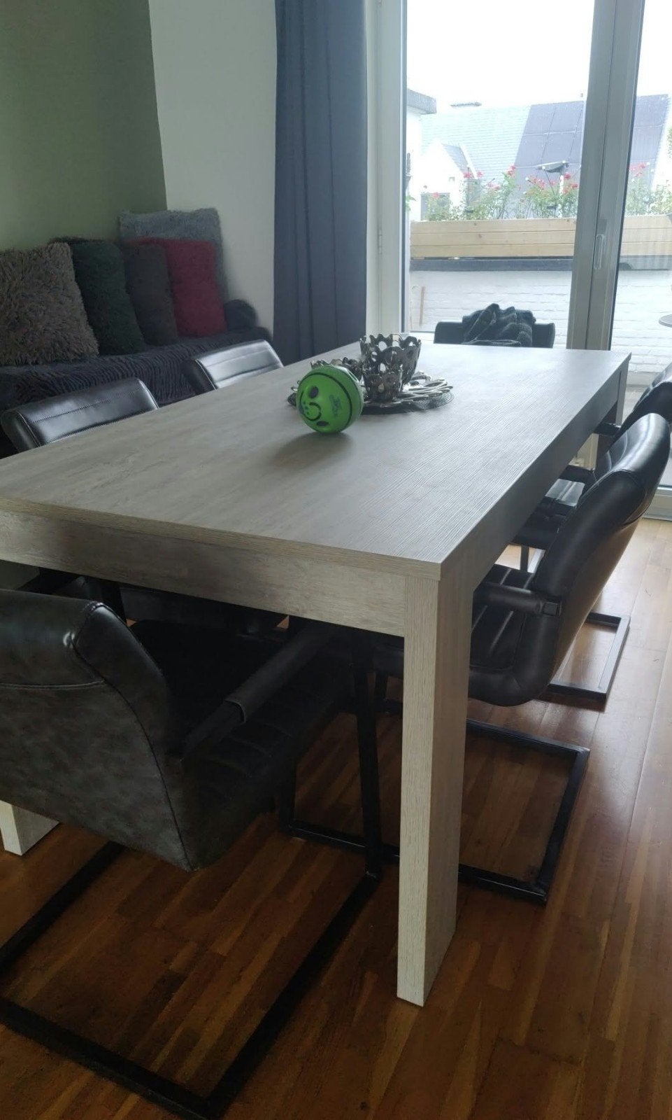 eetkamer zonder stoelen, Huis en Inrichting, Ophalen