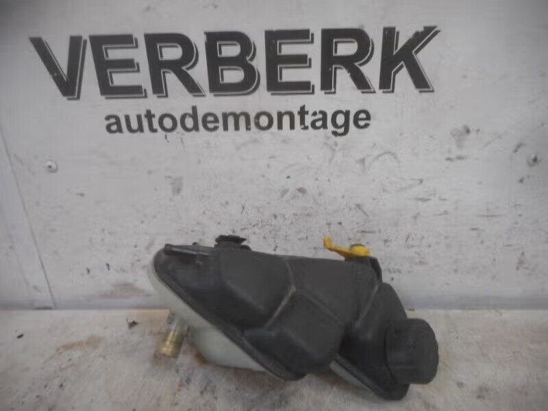 KOELVLOEISTOF RESERVOIR Mercedes-Benz A (W168) (1685000249), Mercedes-Benz AG, Enlèvement ou Envoi, Utilisé, Dialog.mb@mercedes-benz.com