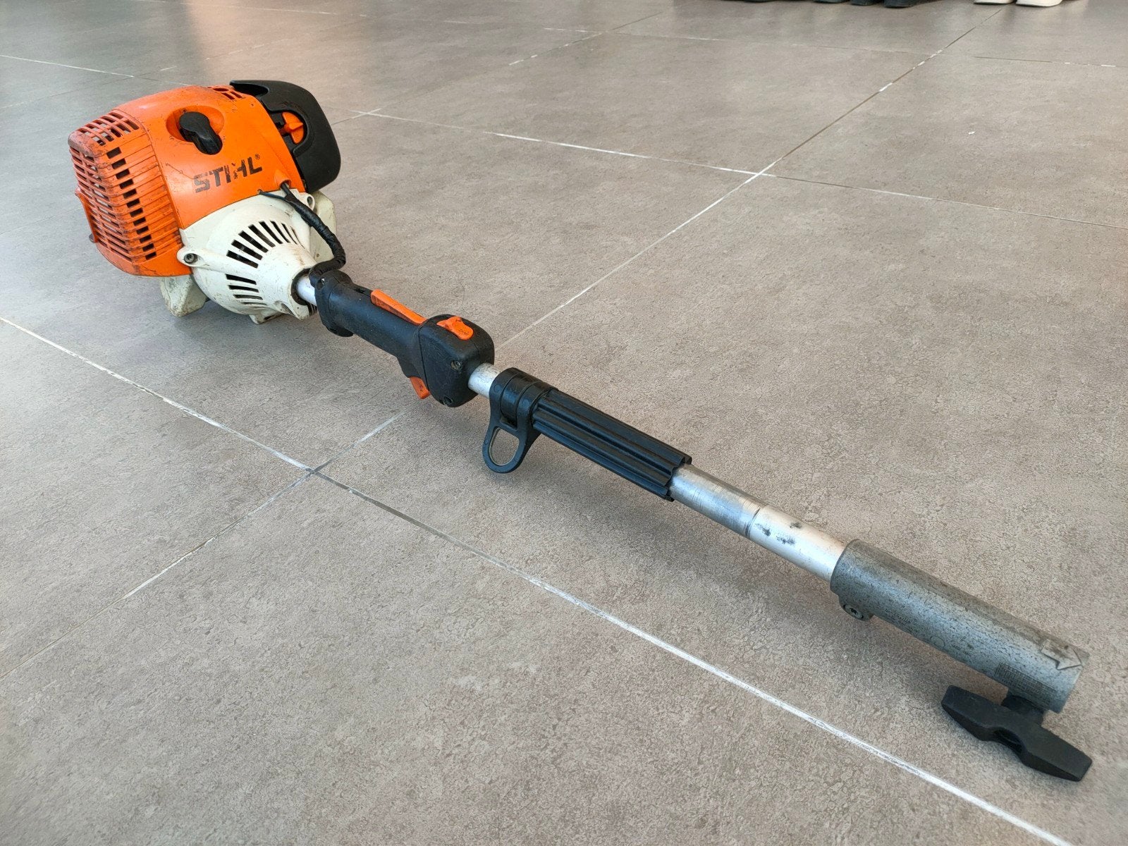 Stihl combi KM 100. In perfecte staat., Tuin en Terras, Hand-tuingereedschap, Ophalen, Gebruikt