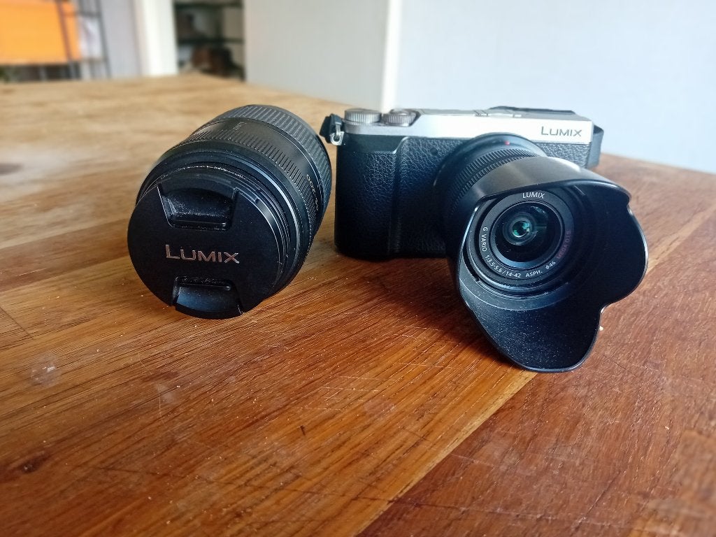 Panasonic Lumix DMC-GX80 + 2 Lenzen (14-42mm & 45-200mm), Audio, Tv en Foto, Panasonic, 16 megapixels, Ophalen of Verzenden, Zo goed als nieuw