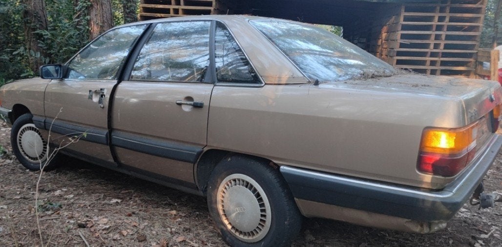 Audi 100 C3 voor onderdelen., Ophalen, Voor, Audi