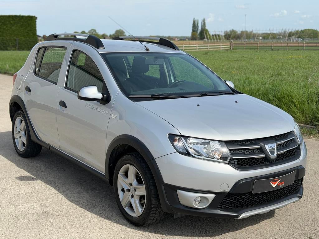 Dacia sandero stepway benzine navi airco + keuring en gar., Auto's, Dacia, Bluetooth, Bedrijf, Sandero, Te koop