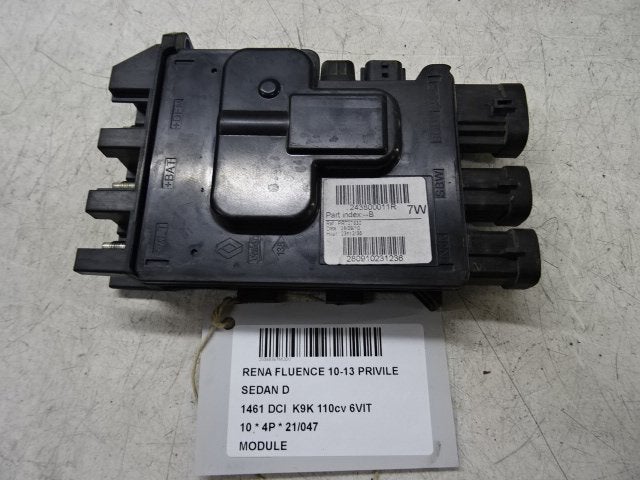 COMPUTER Renault Fluence (LZ) (01-2009/01-2014) (243800011R), Gebruikt, Renault