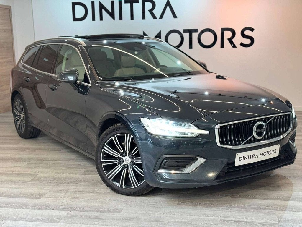 Volvo V60 V60 D4 - Pano/Carplay/Cruise/LED, Auto's, Automaat, USB, Gebruikt, 1969 cc