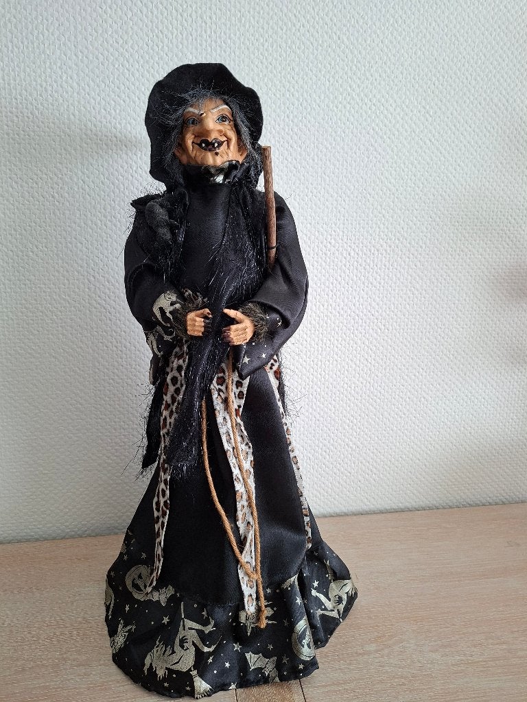 2 heksen - groot Halloween, Ophalen, Zo goed als nieuw, Feestartikel
