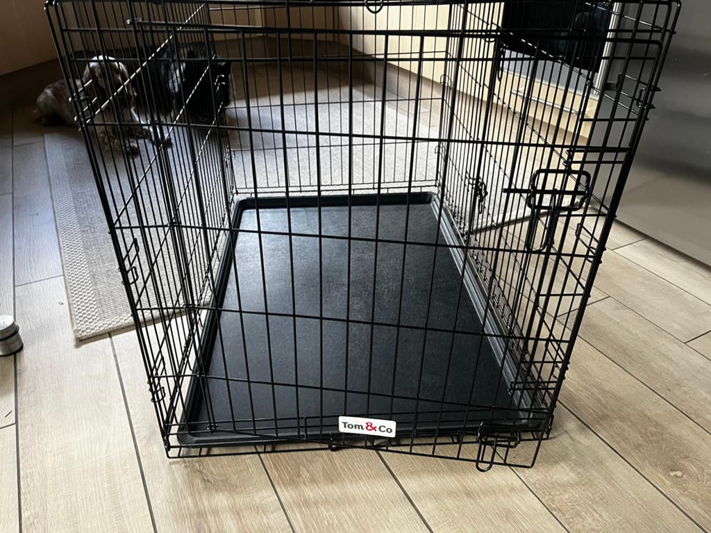 Tom&Co grote hondenbench, Dieren en Toebehoren, Hondenbenches, Ophalen, Zo goed als nieuw