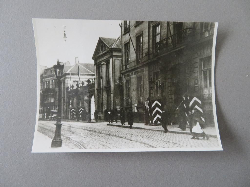 WO1 Duitse wachthokjes voor hotel St. Antoine Schoenmarkt, Verzamelen, Foto's en Prenten, Foto, Ophalen of Verzenden, Zo goed als nieuw