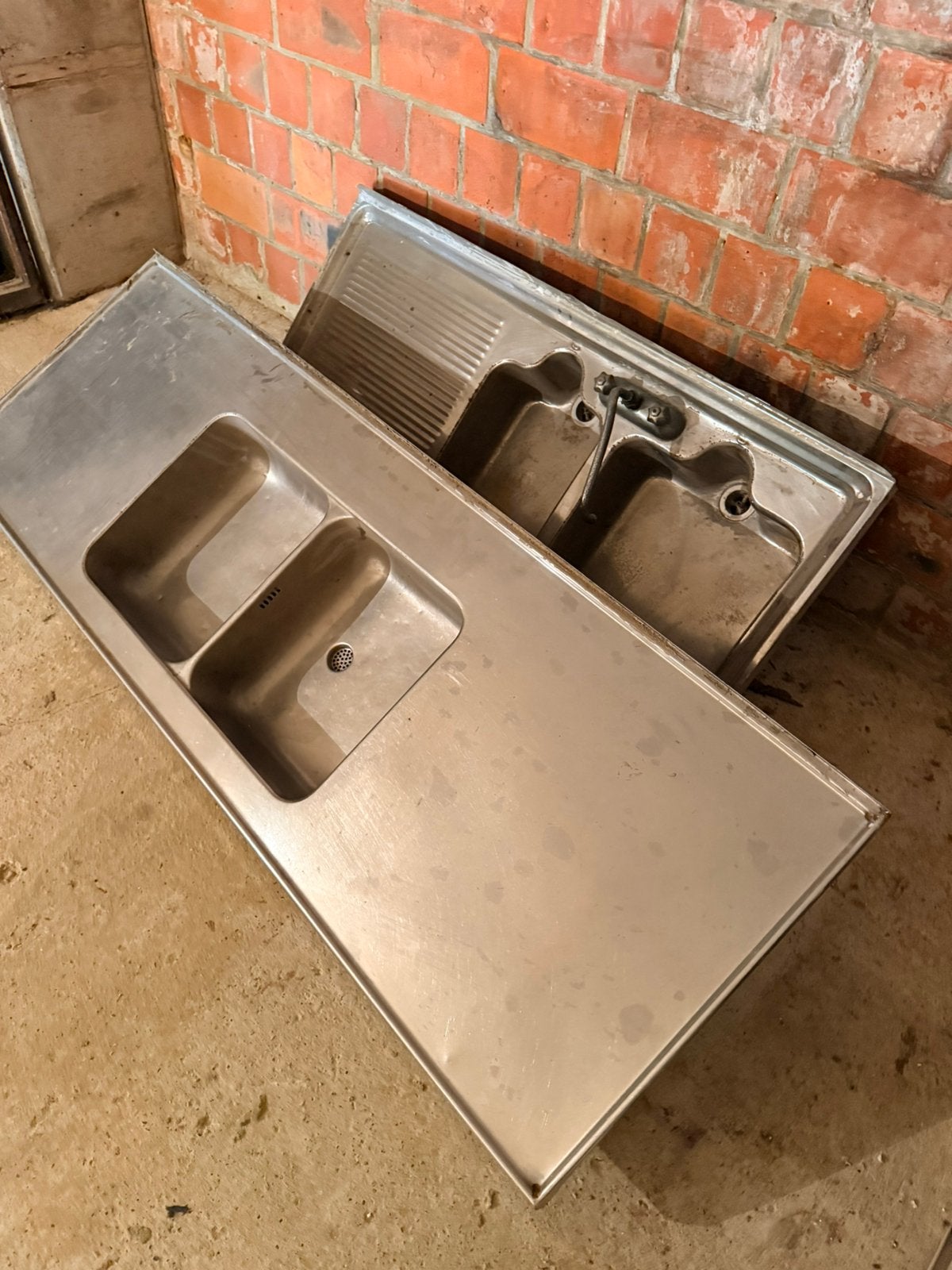 2 vintage Inox wastafels, Ophalen, Gebruikt, 150 tot 200 cm, Minder dan 100 cm