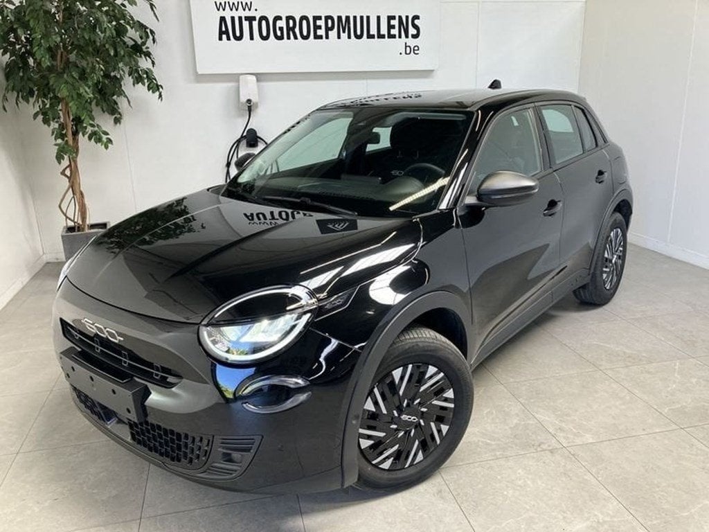 Fiat 600 1.2 Hybrid 100cv DCT, Auto's, Fiat, Automaat, 75 kW, Emergency brake assist, 109 g/km