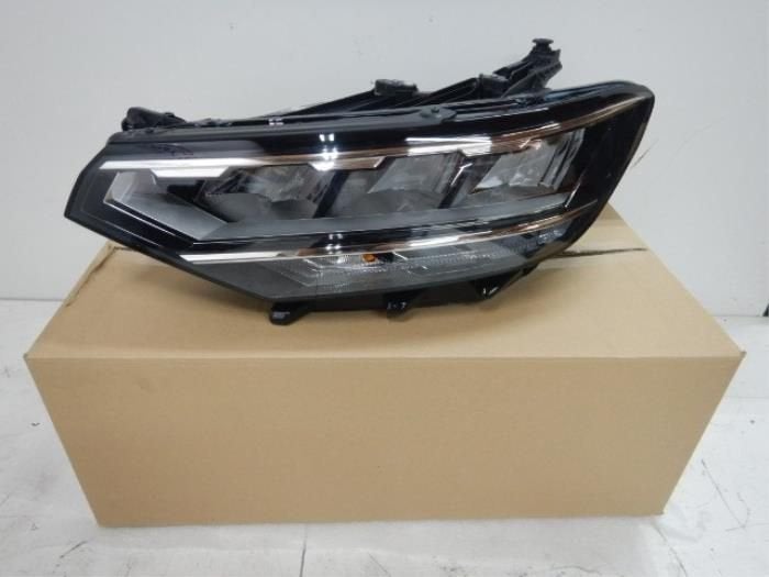 VW Passat B8 Facelift VOLLED Koplamp Links, Ophalen of Verzenden, Gebruikt