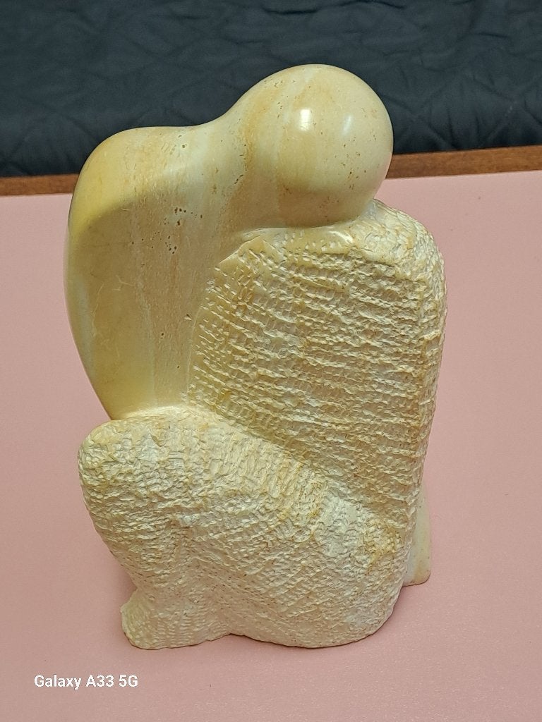 Sculpture en pierre naturelle polie (type onyx/calcite) ., Ophalen of Verzenden, 20 - 50 cm