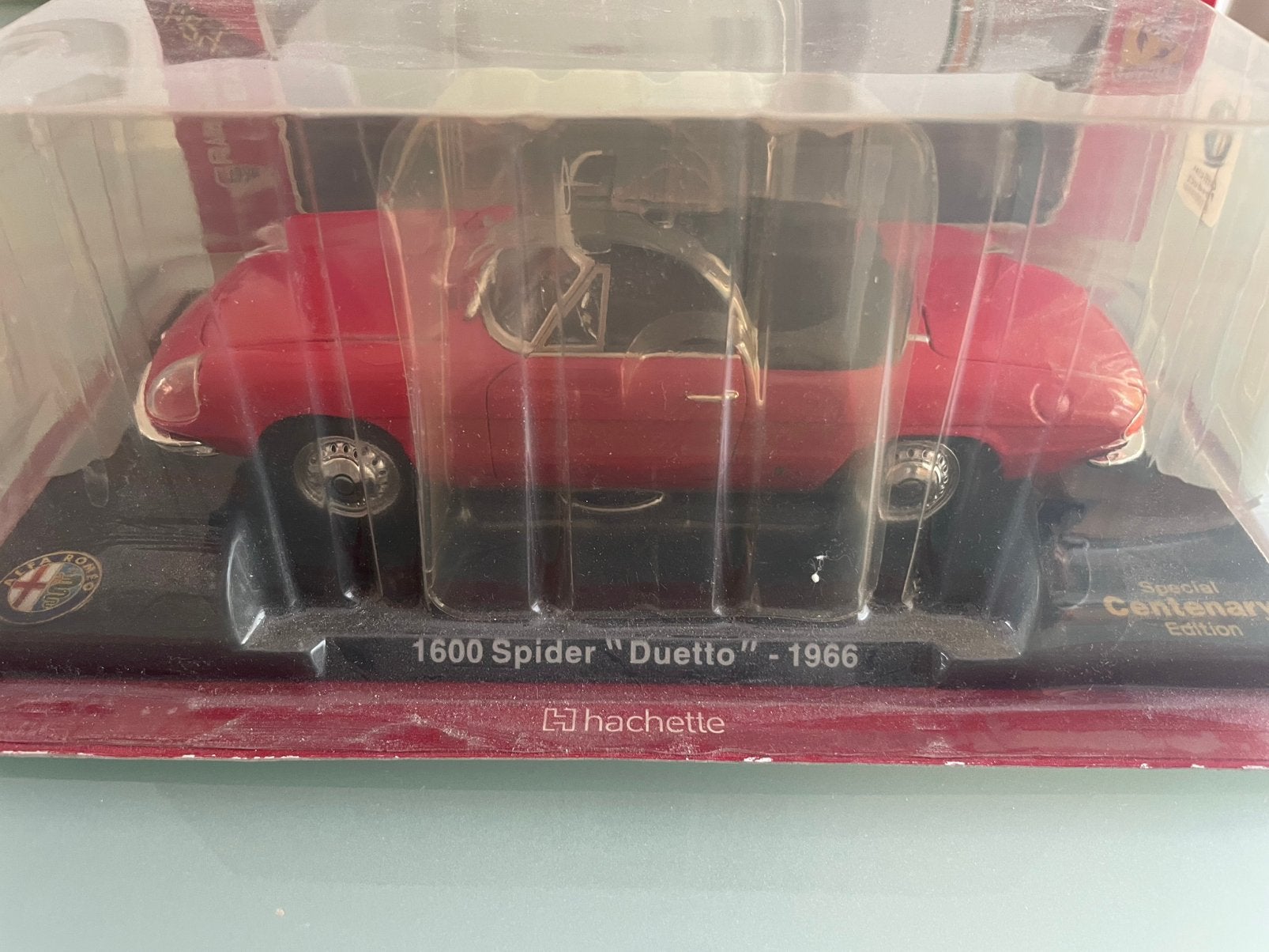 Alfa romeo duetto, Enlèvement ou Envoi, Neuf