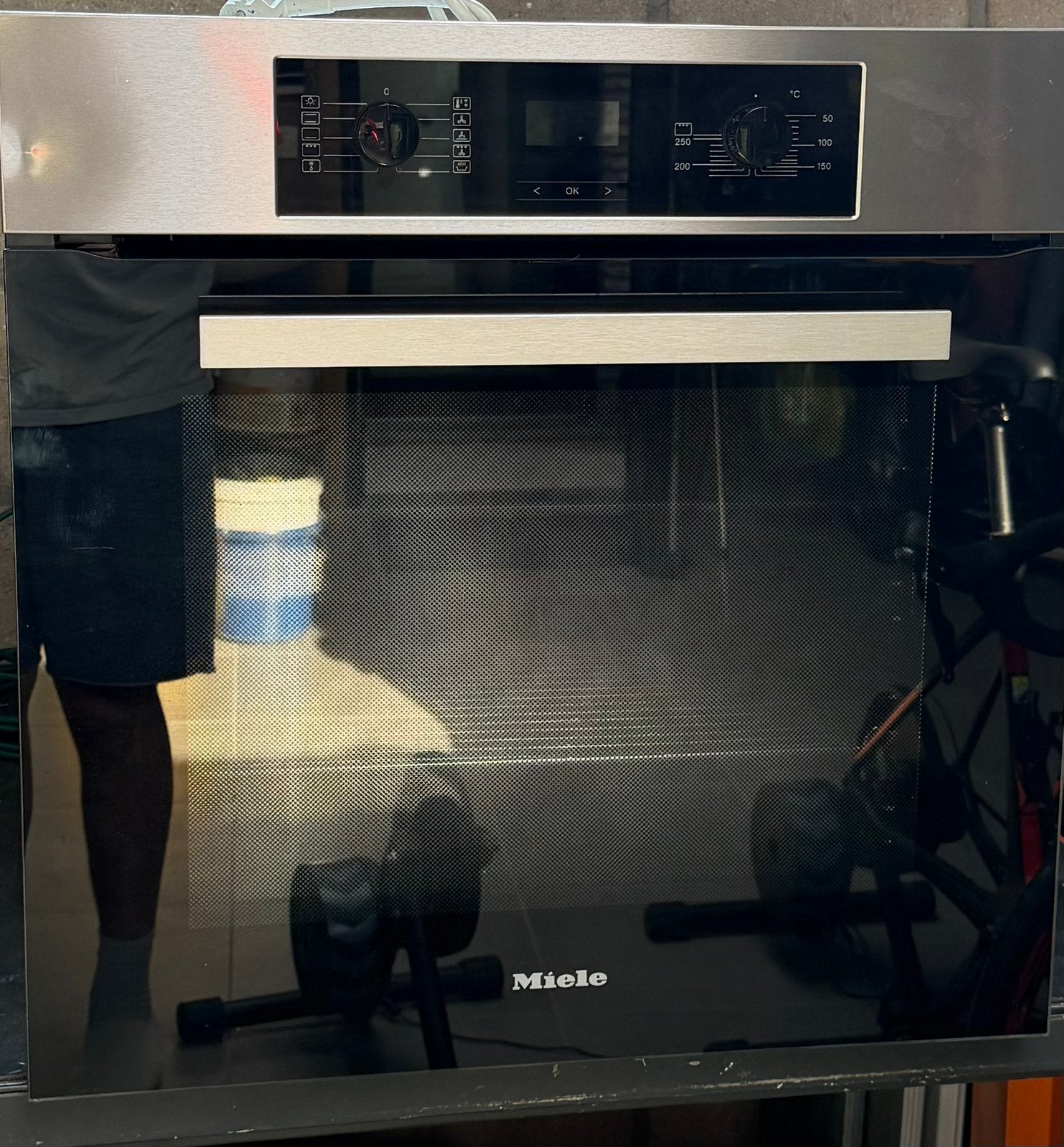 Miele oven 60x60 vijf jaar oud, Elektronische apparatuur, Ovens, Ophalen, Zo goed als nieuw, Miele, Oven