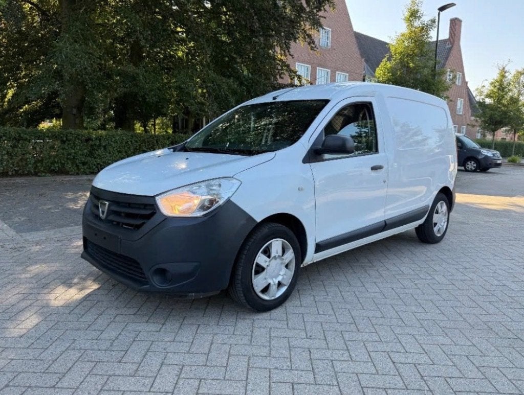 Dacia Dokker Benzine – Eerste Eigenaar – Slechts 80.000 km, Auto's, Euro 6, 1600 cc, Bedrijf, Handgeschakeld