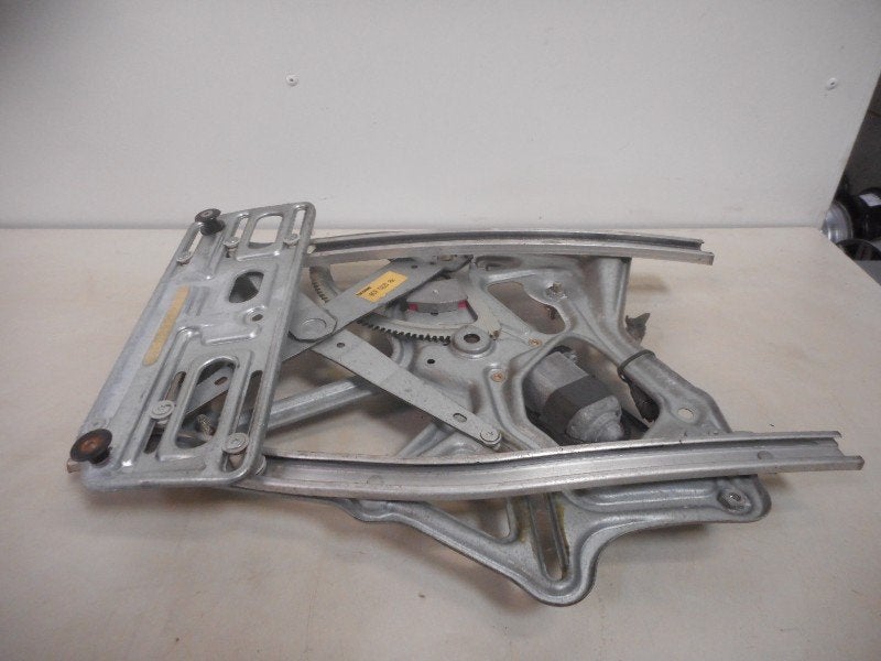 MECANISME DE VITRE ELECTRIQUE ARRIÈRE DROIT Astra F (53B), Brose SE, Opel, Info@brose.com, Utilisé
