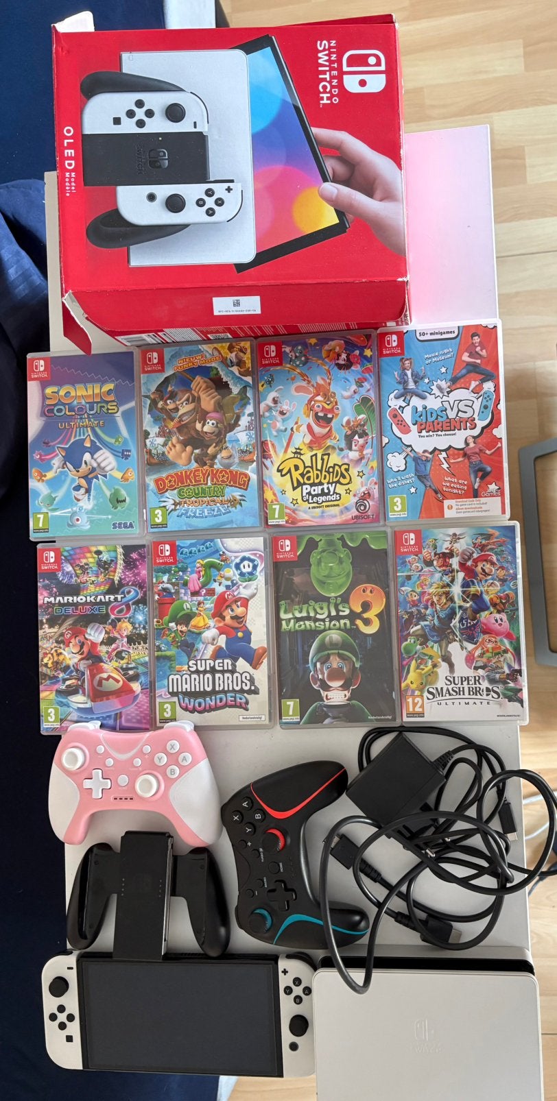 Nintendo Switch OLED, Avec 3 manettes ou plus, Enlèvement, Avec jeux, Switch OLED