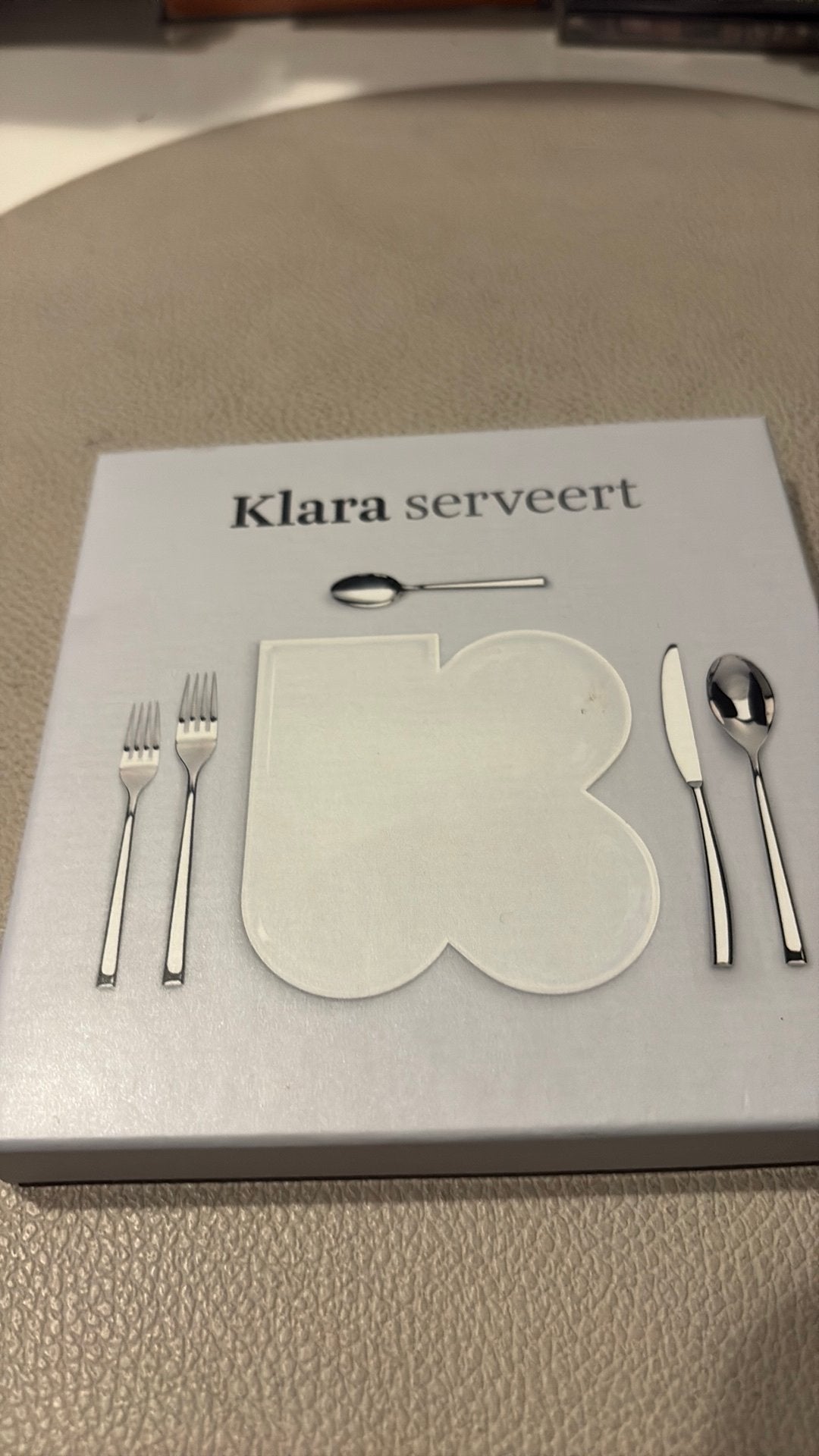 Klara serveert, Cd's en Dvd's, Ophalen of Verzenden, Zo goed als nieuw