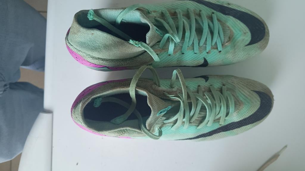 Chaussure de foot, Sports & Fitness, Football, Utilisé, Chaussures, Enlèvement ou Envoi