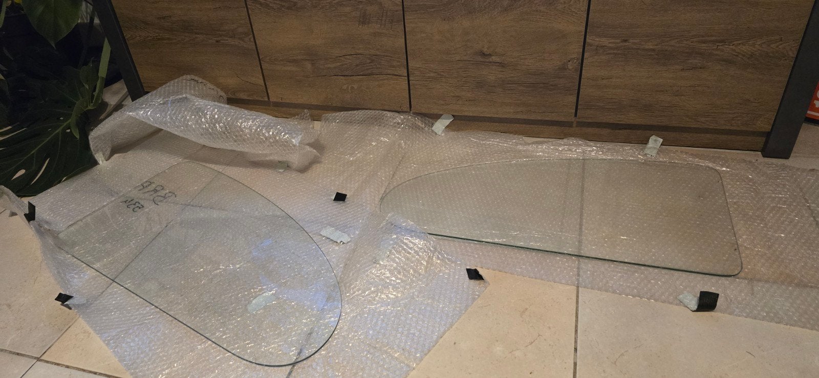 Achter zijruiten blank glas origineel Volkswagen kever 1973, Ophalen, Volkswagen