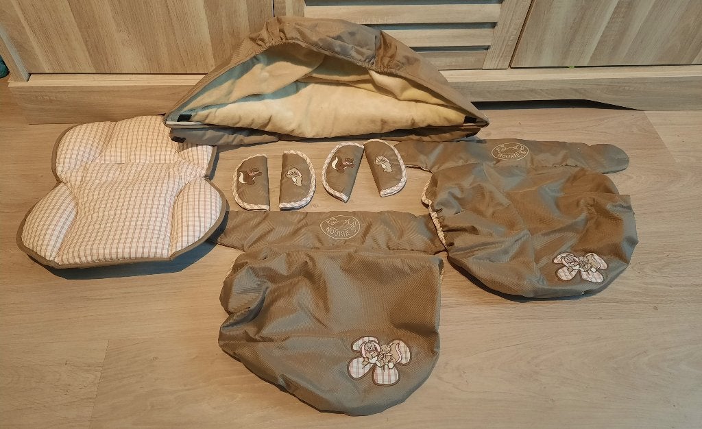 Bekledingsset Noukies maxi-cosi/draagmand, Kinderen en Baby's, Autostoeltjes, Ophalen, Zo goed als nieuw, 0 t/m 10 kg, Maxi-Cosi