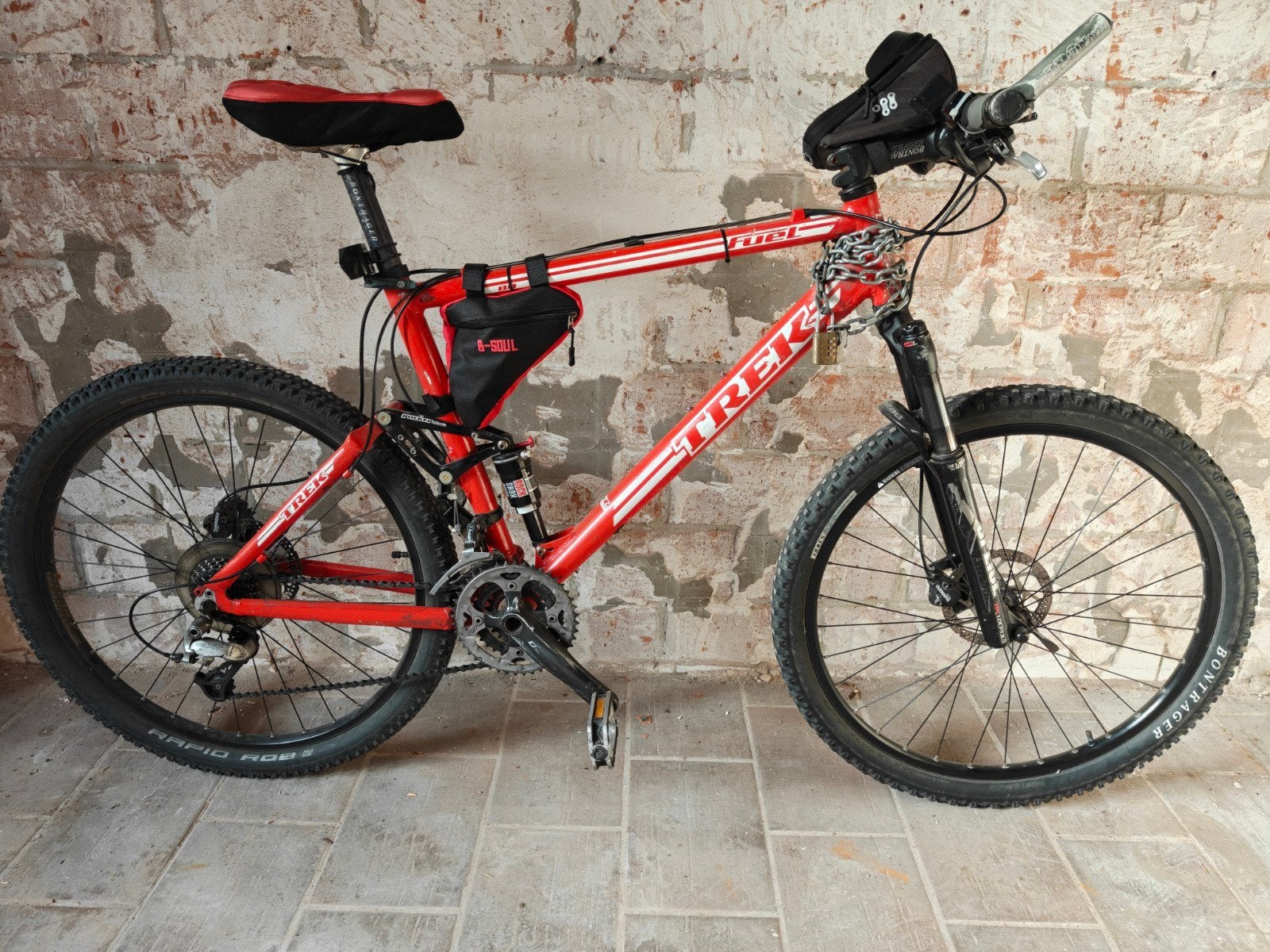 vélo de randonnée pour homme - Vélo trek pour homme, Vélos & Vélomoteurs, 45 à 49 cm, Enlèvement, Hommes, Frein à disque