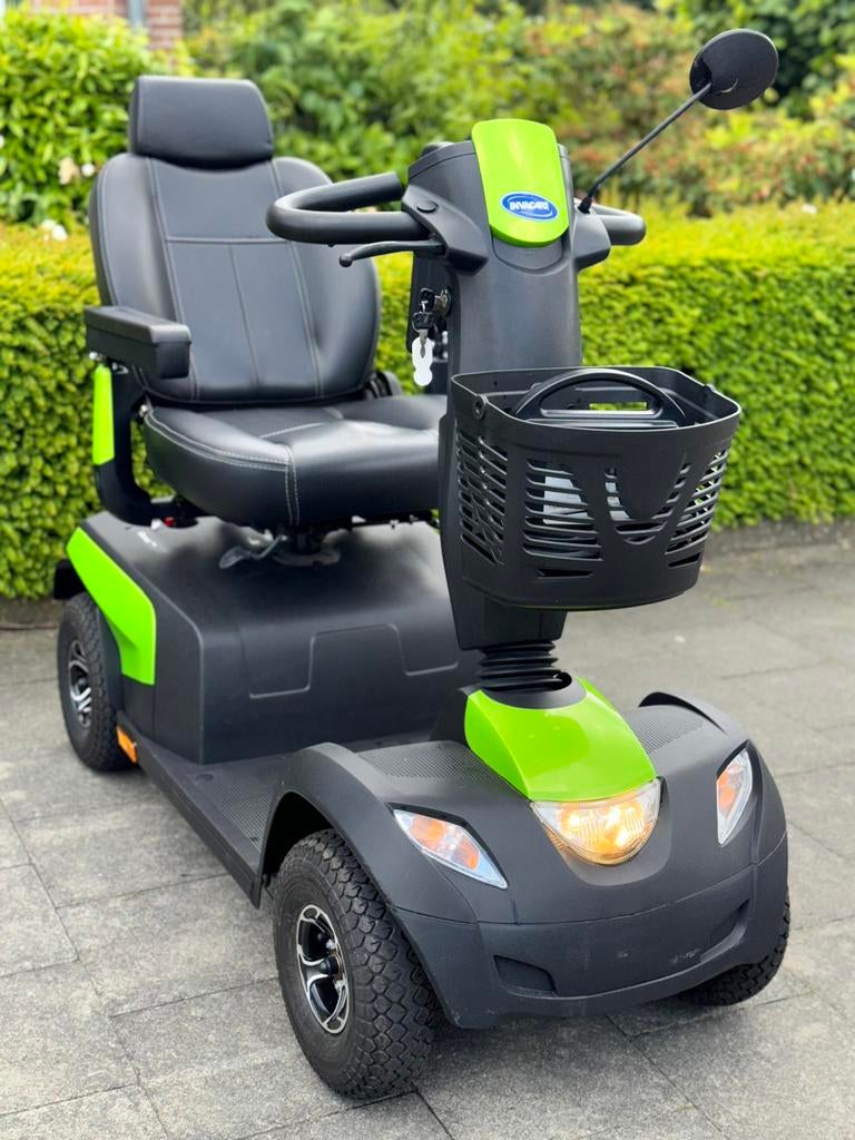 Nieuwstaat Scootmobiel Invacare comet pro invalide scooter, Ophalen of Verzenden, Inklapbaar, Zo goed als nieuw, Elektrische rolstoel