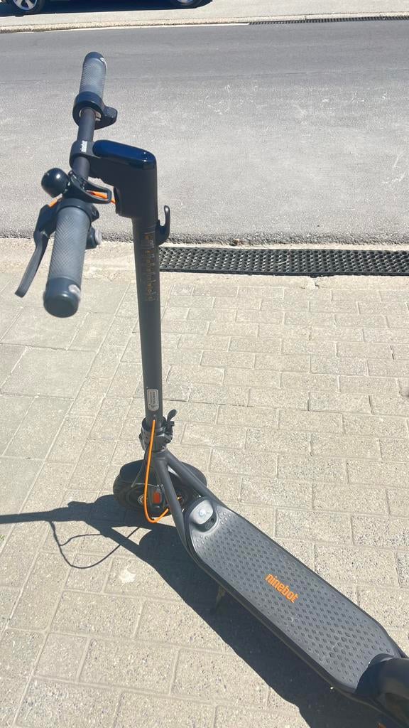 Elecktrische ninebot step, Ophalen, Zo goed als nieuw, Elektrische step (E-scooter)