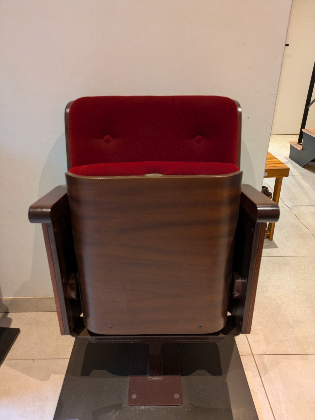 Vintage cinemastoel / theaterstoel – rood fluweel – Nijmegen, Antiek en Kunst, Ophalen