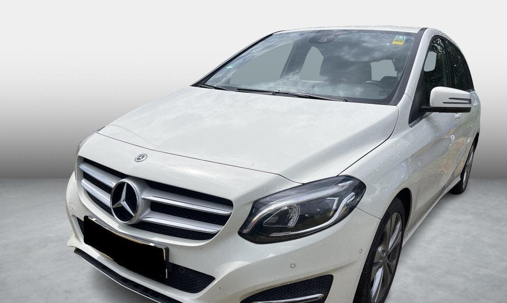 Mercedes-Benz B-Klasse 180 Luxury Line | Navigatie | Parkeer, Autos, Achat, Entreprise, Noir, 1200 kg