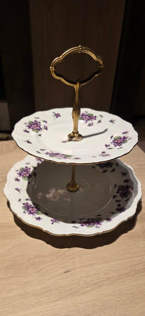 Etagere met paarse bloemen, Ophalen of Verzenden