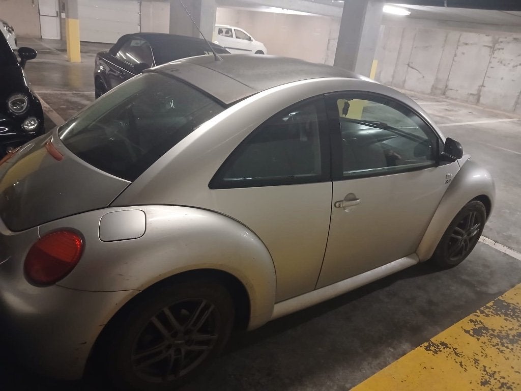 À vendre newbeetle 3/2000, Autos, Argent ou Gris, Boîte manuelle, Coccinelle, Particulier