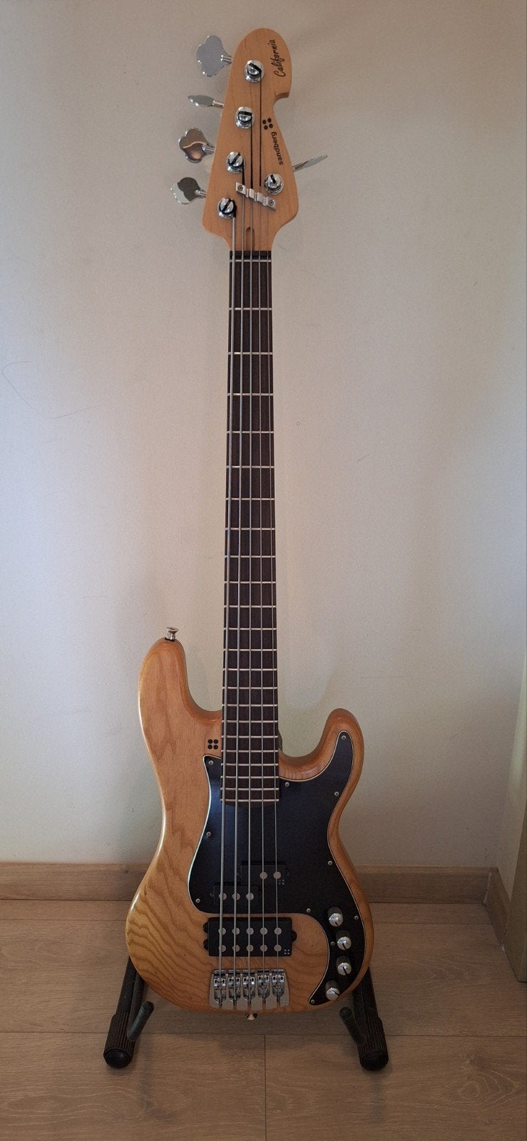 Actieve Sandberg California I (PM5) Bass - V string - 2008., Muziek en Instrumenten, Snaarinstrumenten | Gitaren | Bas, Ophalen