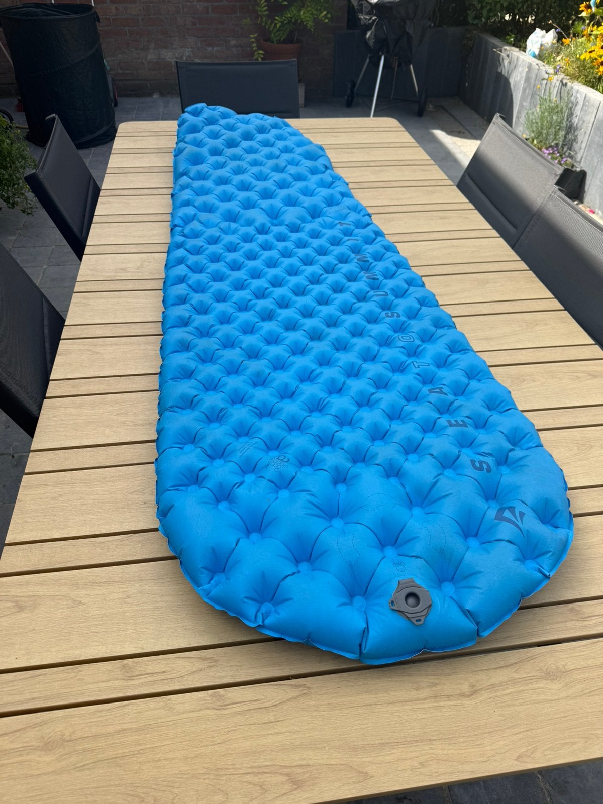Matelas gonflable trek seatosummit, Sports & Fitness, Alpinisme & Randonnée, Enlèvement ou Envoi, Utilisé, Autres types