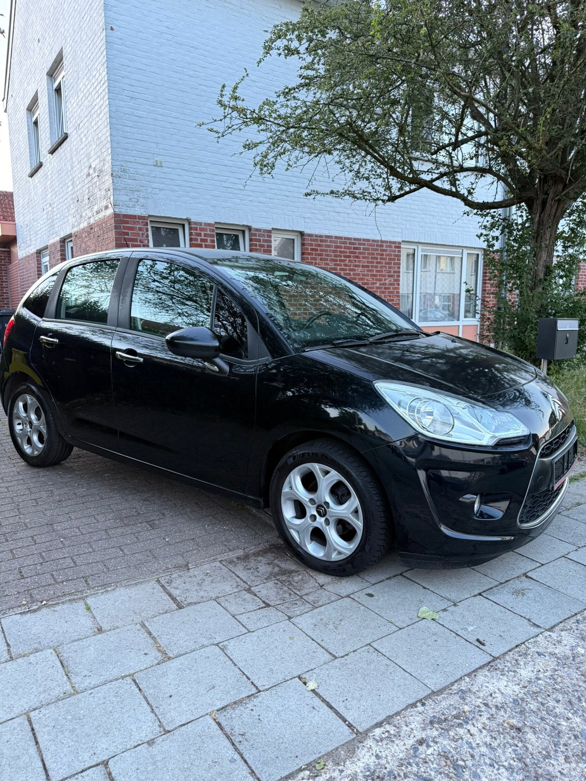 Citroen C3 benzine1.2 digital airco cruise controle gekeurd, Auto's, Citroën, Voorwielaandrijving, Euro 5, Stof, Zwart
