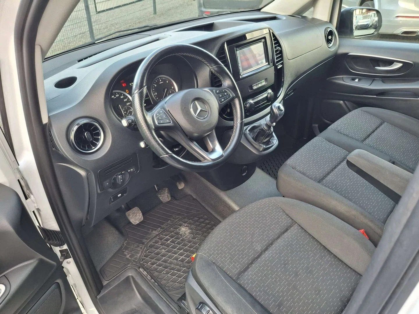 Mercedes-Benz Vito 116 *airco * Navi, Achat, Euro 6, Entreprise, 3 places