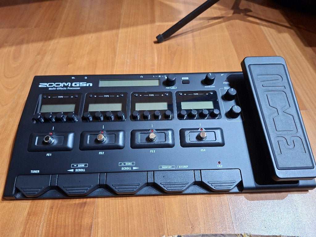 Zoom G5n multi-effectpedaal, Muziek en Instrumenten, Ophalen, Nieuw, Multi-effect