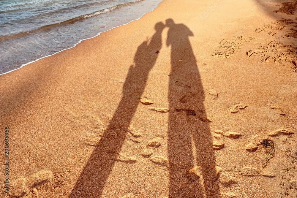 Complicité entre adultes !, Contacts & Messages