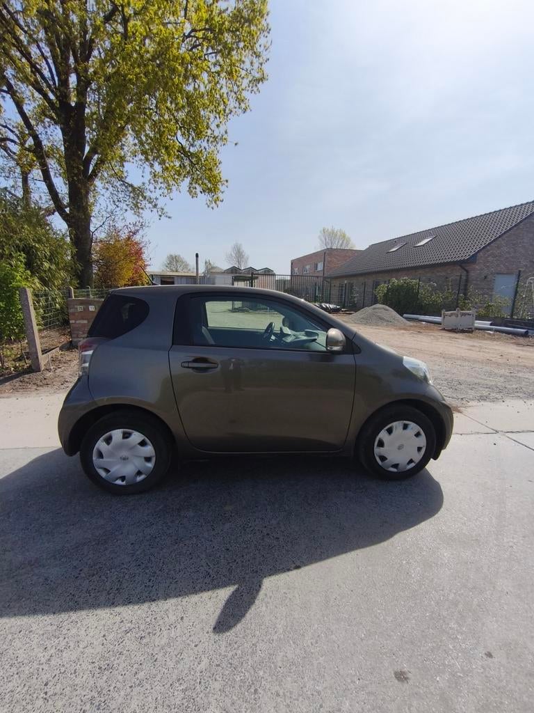 Toyota IQ 1000cc Benzine prêt à immatriculée, Autos, Entreprise, Essence, Achat