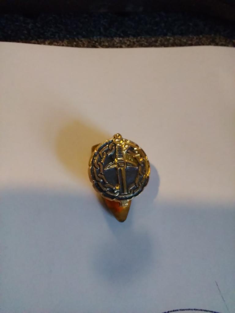 INSIGNE MILITAIRE  FAIT PAR LA BIJOUTERIE DE GREEF, Collections, Enlèvement ou Envoi, Armée de terre, Ruban, Médaille ou Ailes