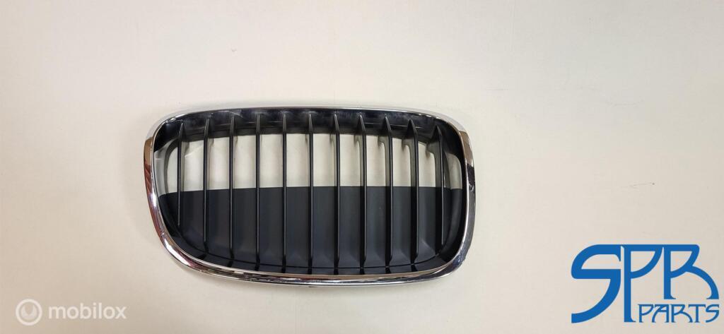 Grille BMW 1 SERIE F20 F21 GRILL NIER RECHTS 51137324390 ORG, Nieuw, Ophalen of Verzenden, BMW, BMW