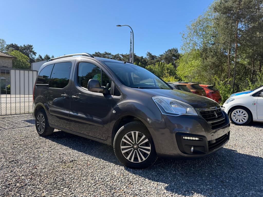 Peugeot Partner Tepee PureTech 1.2B EURO6b '16 1e eig! + 12M, Auto's, Peugeot, Stof, Gebruikt, Euro 6, 1199 cc