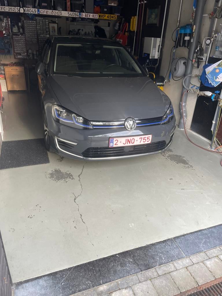 E-Golf, Automaat, Euro 6, Elektrisch, Zilver of Grijs